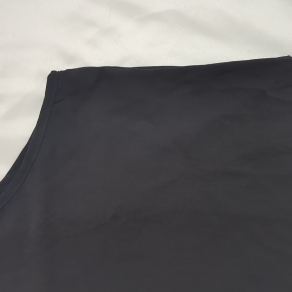NWT Torrid Sleeveless Mockneck Tank, Color Black Size 2X - Picture 13 of 16